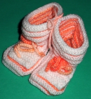 Babyschuhe orange